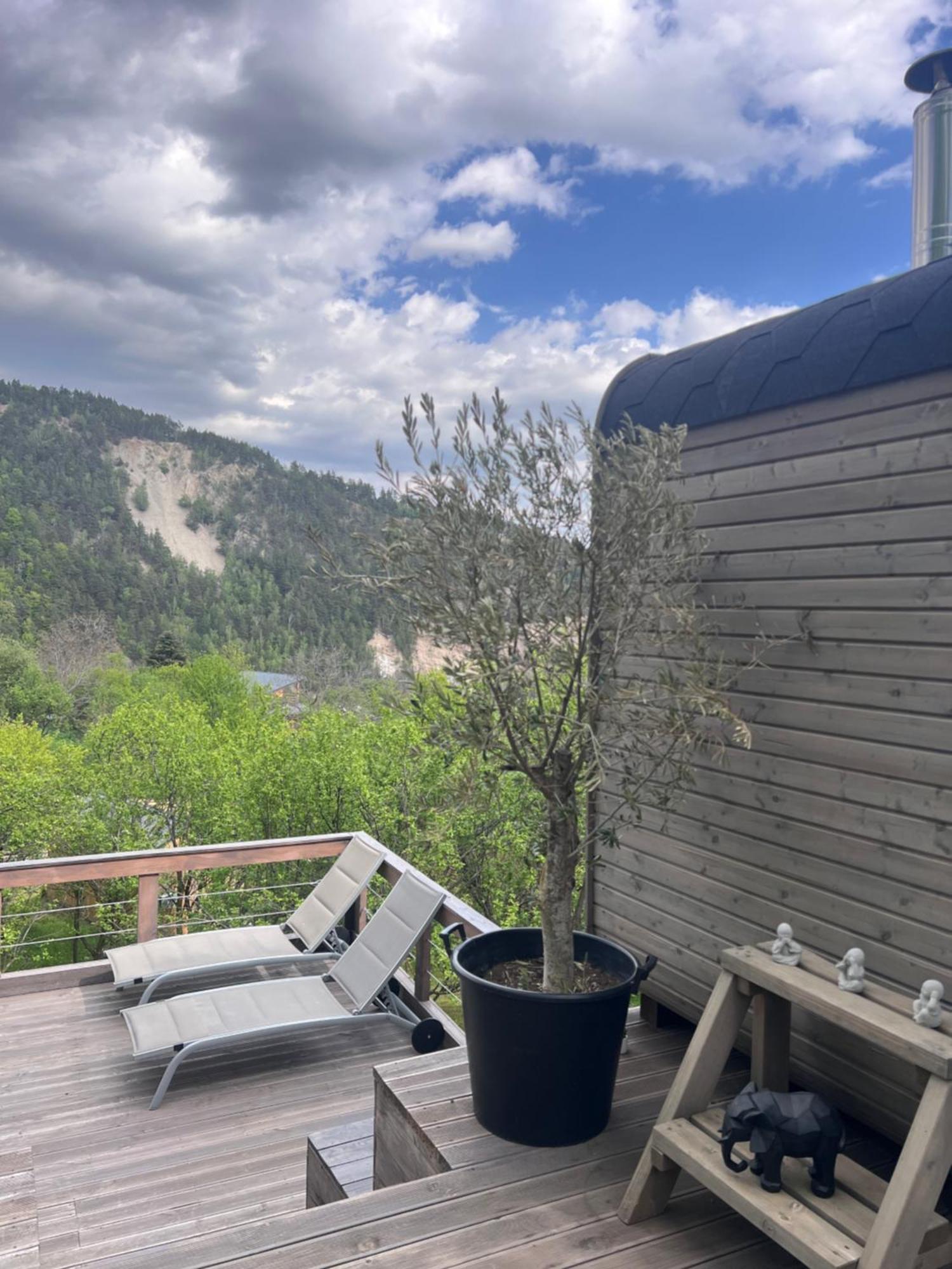 Tinutul Luanei Glamping Luxury tent Bozioru